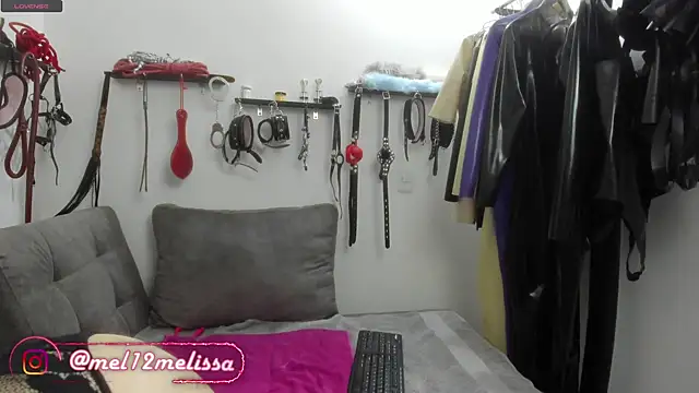 mel12meli online show from December 23, 8:57 pm