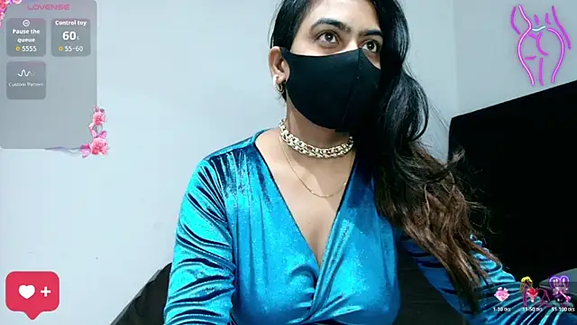 Snapshot of DesiZoya chatting on June 14, 11:28 pm DesiZoya online show from June 14, 11:28 pm