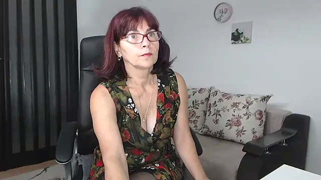 Snapshot of helua54 chatting on September 24, 8:32 am helua54 online show from September 24, 8:32 am