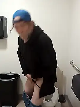 Valarie83 online show from April 8, 7:10 am