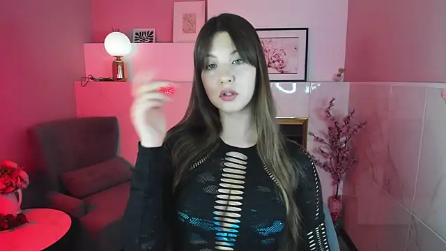 ElizaMild online show from November 4, 1:37 pm