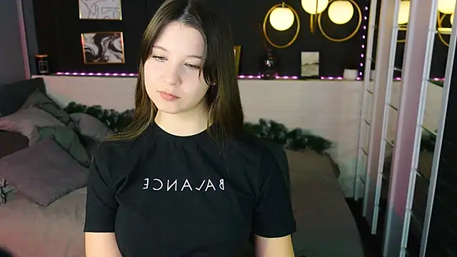 ElizaMild online show from December 21, 1:46 pm