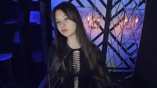 ElizaMild online show from February 14, 5:25 pm