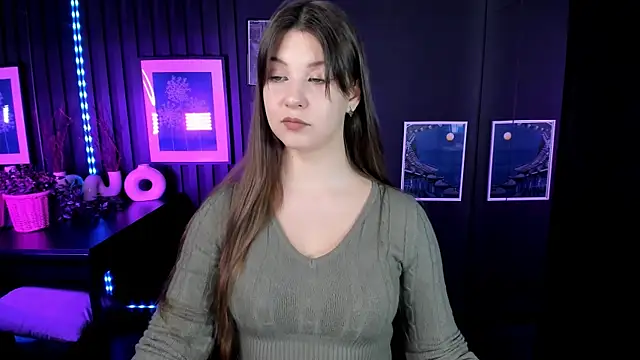 ElizaMild online show from December 4, 1:21 pm