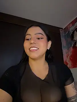 Snapshot of Naiara_sex chatting on June 18, 6:45 am Naiara sex online show from June 18, 6:45 am