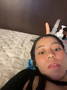 Snapshot of Naiara_sex chatting on June 5, 3:55 am Naiara sex online show from June 5, 3:55 am