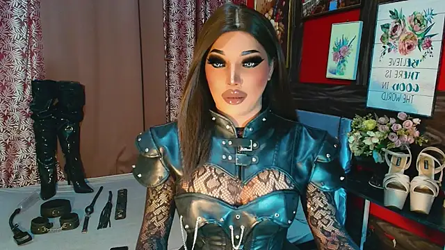 trixxielicious online show from December 17, 11:48 am