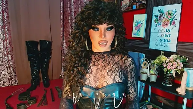 trixxielicious online show from November 18, 11:13 am