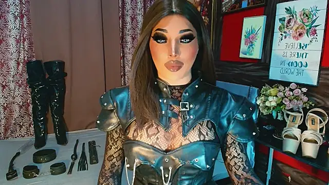 trixxielicious online show from December 18, 12:09 pm