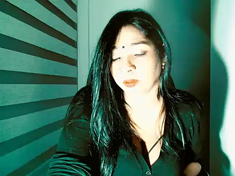 apishkagalmon online show from May 7, 6:11 pm