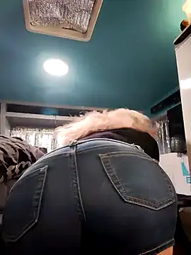 lilcdbitch online show from February 4, 12:40 am