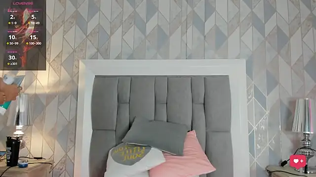 Princsgirl  online show from December 2, 7:37 pm