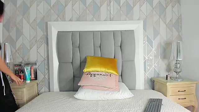 Snapshot of Princsgirl_ chatting on March 2, 6:15 pm Princsgirl online show from March 2, 6:15 pm