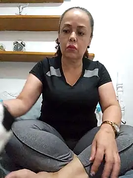 BadMicaela1 online show from November 25, 5:08 am