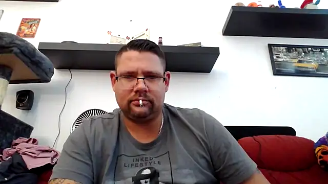 Snapshot of sexykevin17cm chatting on November 13, 12:53 pm sexykevin17cm online show from November 13, 12:53 pm