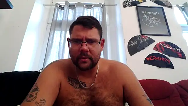 Snapshot of sexykevin17cm chatting on October 28, 8:57 am sexykevin17cm online show from October 28, 8:57 am