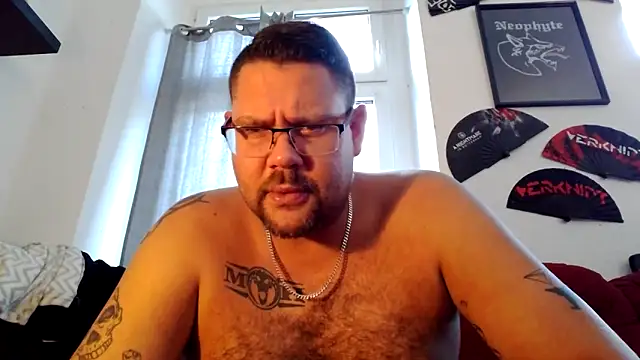 Snapshot of sexykevin17cm chatting on November 17, 2:10 pm sexykevin17cm online show from November 17, 2:10 pm