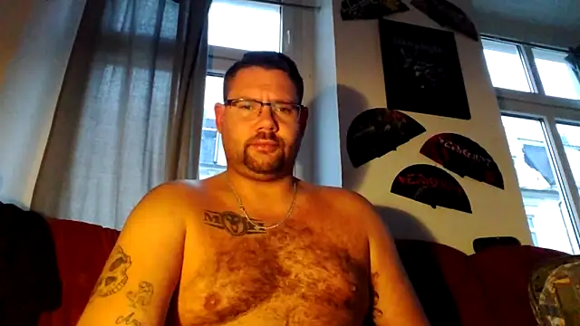 Snapshot of sexykevin17cm chatting on November 19, 3:12 pm sexykevin17cm online show from November 19, 3:12 pm