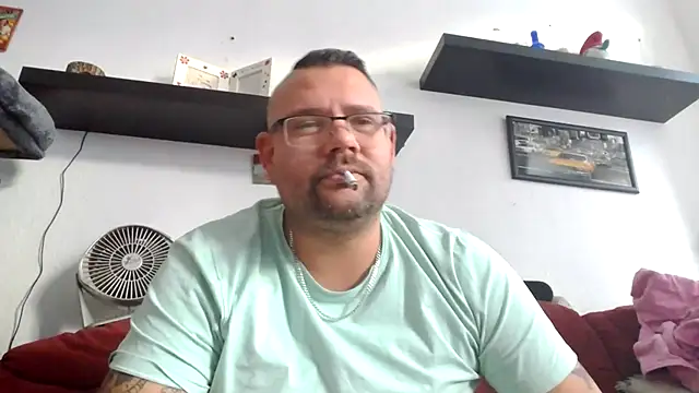 Snapshot of sexykevin17cm chatting on November 22, 11:20 am sexykevin17cm online show from November 22, 11:20 am