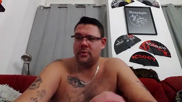 Snapshot of sexykevin17cm chatting on January 14, 5:49 pm sexykevin17cm online show from January 14, 5:49 pm