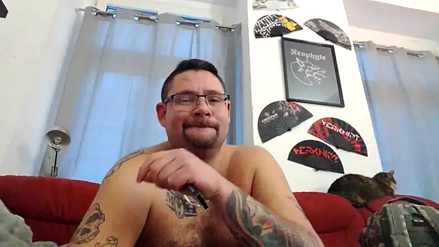 Snapshot of sexykevin17cm chatting on January 8, 3:40 pm sexykevin17cm online show from January 8, 3:40 pm