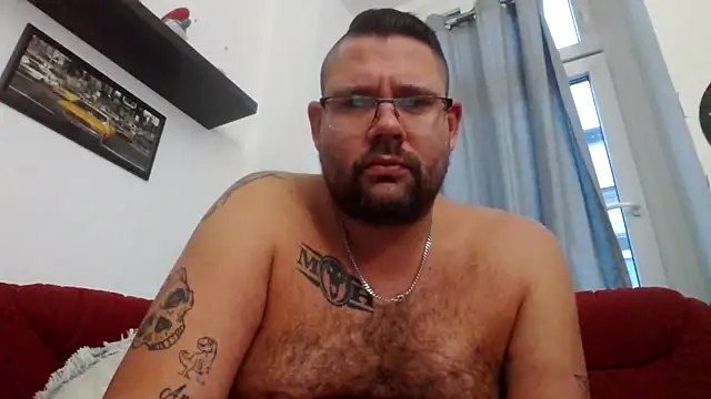 Snapshot of sexykevin17cm chatting on November 27, 3:12 pm sexykevin17cm online show from November 27, 3:12 pm