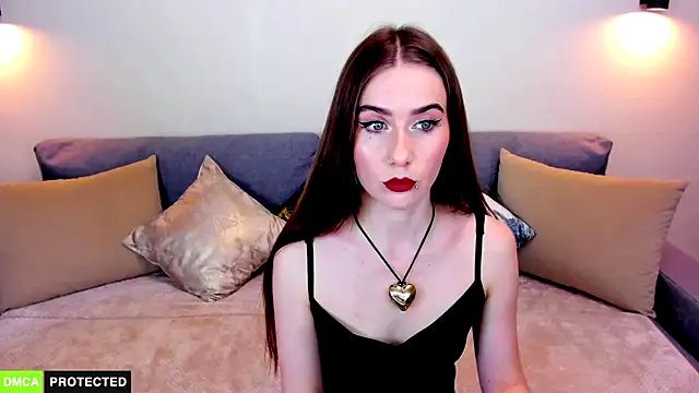 TheWoman   online show from February 18, 6:47 pm