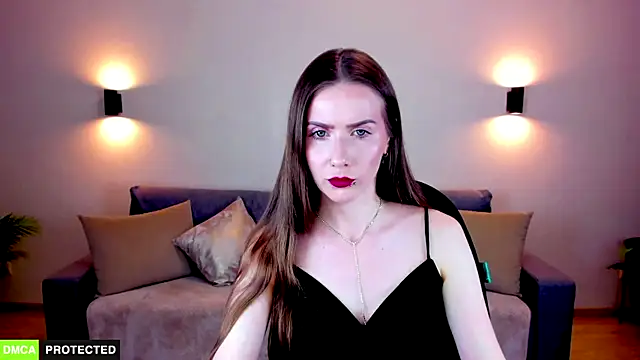 TheWoman   online show from March 4, 6:59 pm