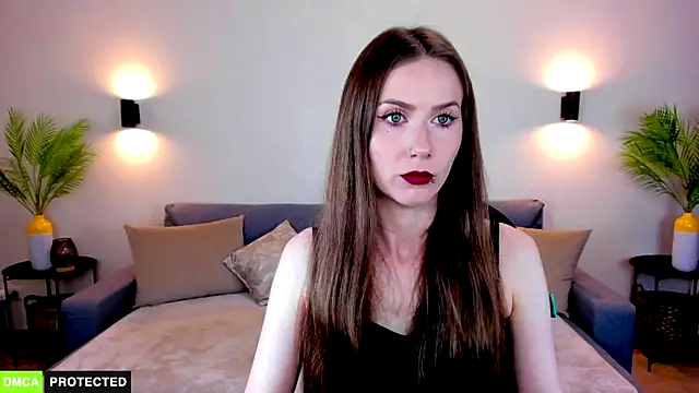 Snapshot of TheWoman__ chatting on July 6, 10:44 am TheWoman online show from July 6, 10:44 am