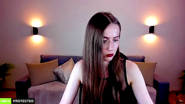 TheWoman   online show from March 3, 6:59 pm