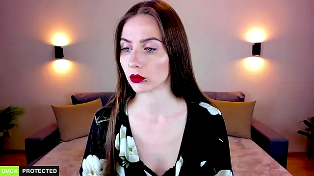TheWoman   online show from October 12, 2:51 pm