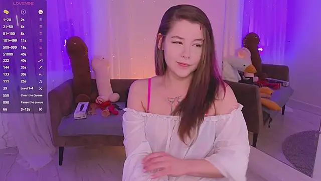 Snapshot of Mira_Falls chatting on February 27, 5:40 am Mira Falls online show from February 27, 5:40 am