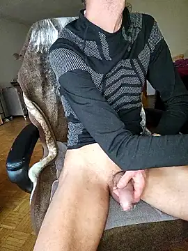 Python43 online show from January 15, 9:12 am