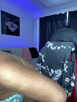 Snapshot of Shantal_Lovee chatting on January 31, 2:28 pm Shantal Lovee online show from January 31, 2:28 pm