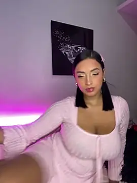 Snapshot of Shantal_Lovee chatting on March 21, 11:34 pm Shantal Lovee online show from March 21, 11:34 pm