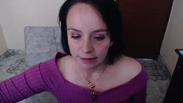 Snapshot of antara_hotgirl chatting on November 15, 7:51 pm antara hotgirl online show from November 15, 7:51 pm