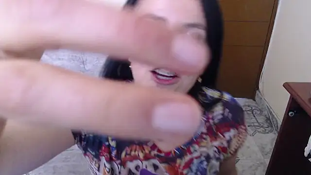 Snapshot of antara_hotgirl chatting on November 1, 6:13 pm antara hotgirl online show from November 1, 6:13 pm