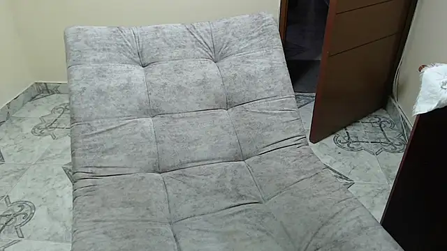 antara hotgirl online show from April 1, 9:45 pm