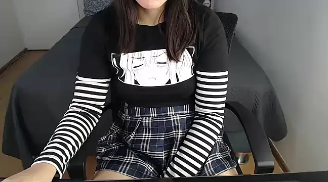 Snapshot of Chanelsexyy chatting on January 26, 4:51 pm Chanelsexyy online show from January 26, 4:51 pm