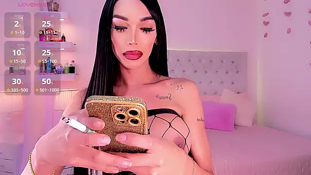Michell simons online show from May 17, 3:01 pm
