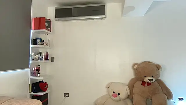 Michell simons online show from February 28, 3:04 pm