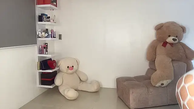 Michell simons online show from March 2, 5:23 am