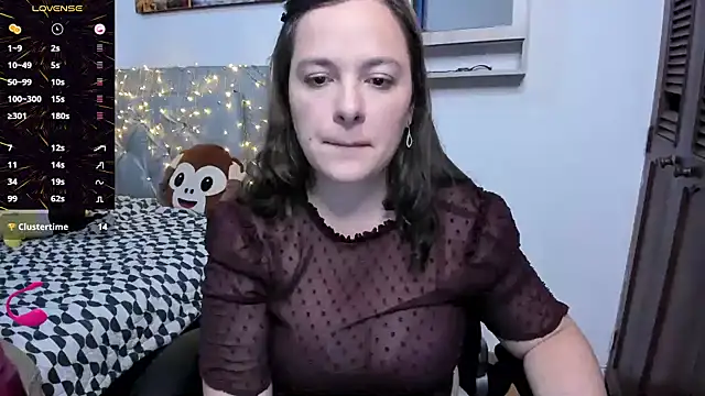 angelaagomez online show from October 23, 5:39 am