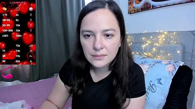 angelaagomez online show from March 25, 7:13 pm