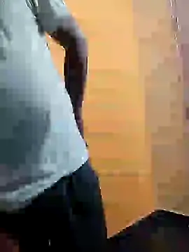 Snapshot of Indianguymohan chatting on October 18, 5:48 pm Indianguymohan online show from October 18, 5:48 pm