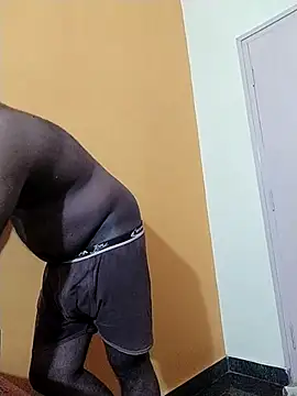 Snapshot of Indianguymohan chatting on October 30, 5:32 pm Indianguymohan online show from October 30, 5:32 pm