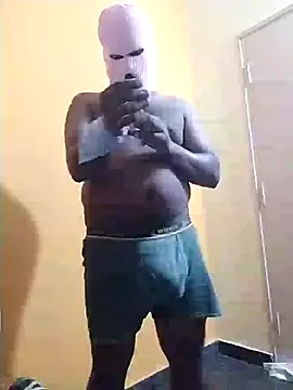 Snapshot of Indianguymohan chatting on October 25, 5:35 pm Indianguymohan online show from October 25, 5:35 pm