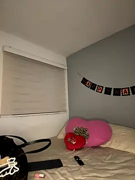 Sammy pink online show from November 8, 11:52 pm