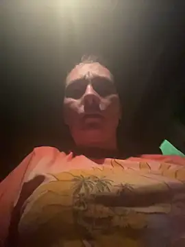 Snapshot of Babii_Nova chatting on November 16, 4:17 am Babii Nova online show from November 16, 4:17 am