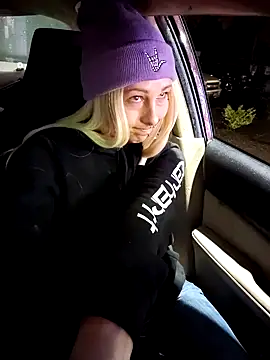 Snapshot of Babii_Nova chatting on December 27, 4:36 am Babii Nova online show from December 27, 4:36 am